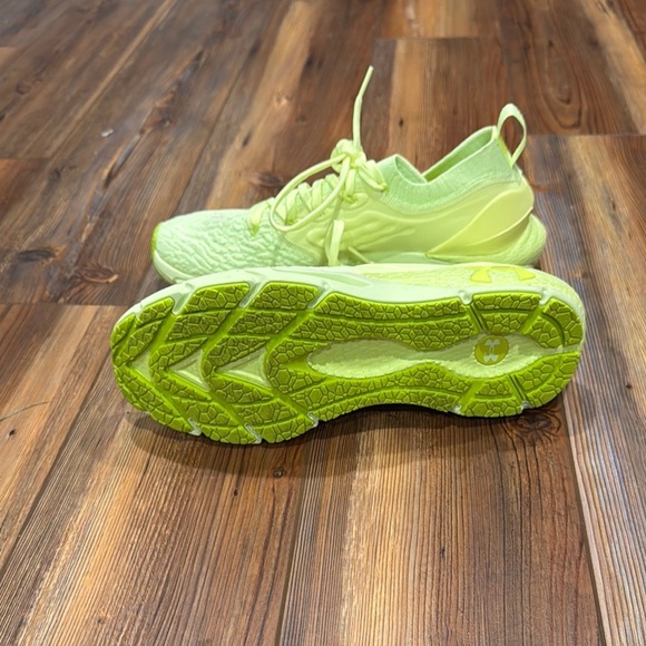 Under Armour Green Athletic Shoes with Knit Mesh Upper - Picture 5 of 6